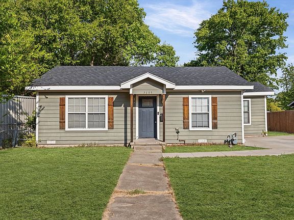 3rd image of 3605 Rolando Ave
