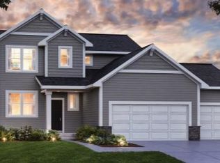 1582 Creekwood Dr, New Richmond, WI 54017