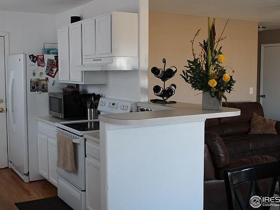4th image of 519 W 2nd St