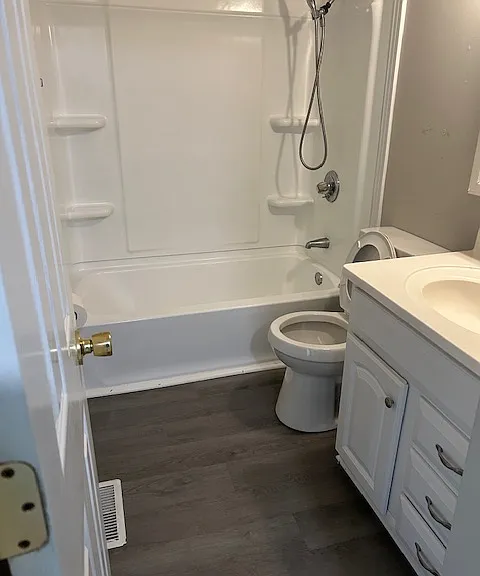 407 N 4th St #11 — Photo 6