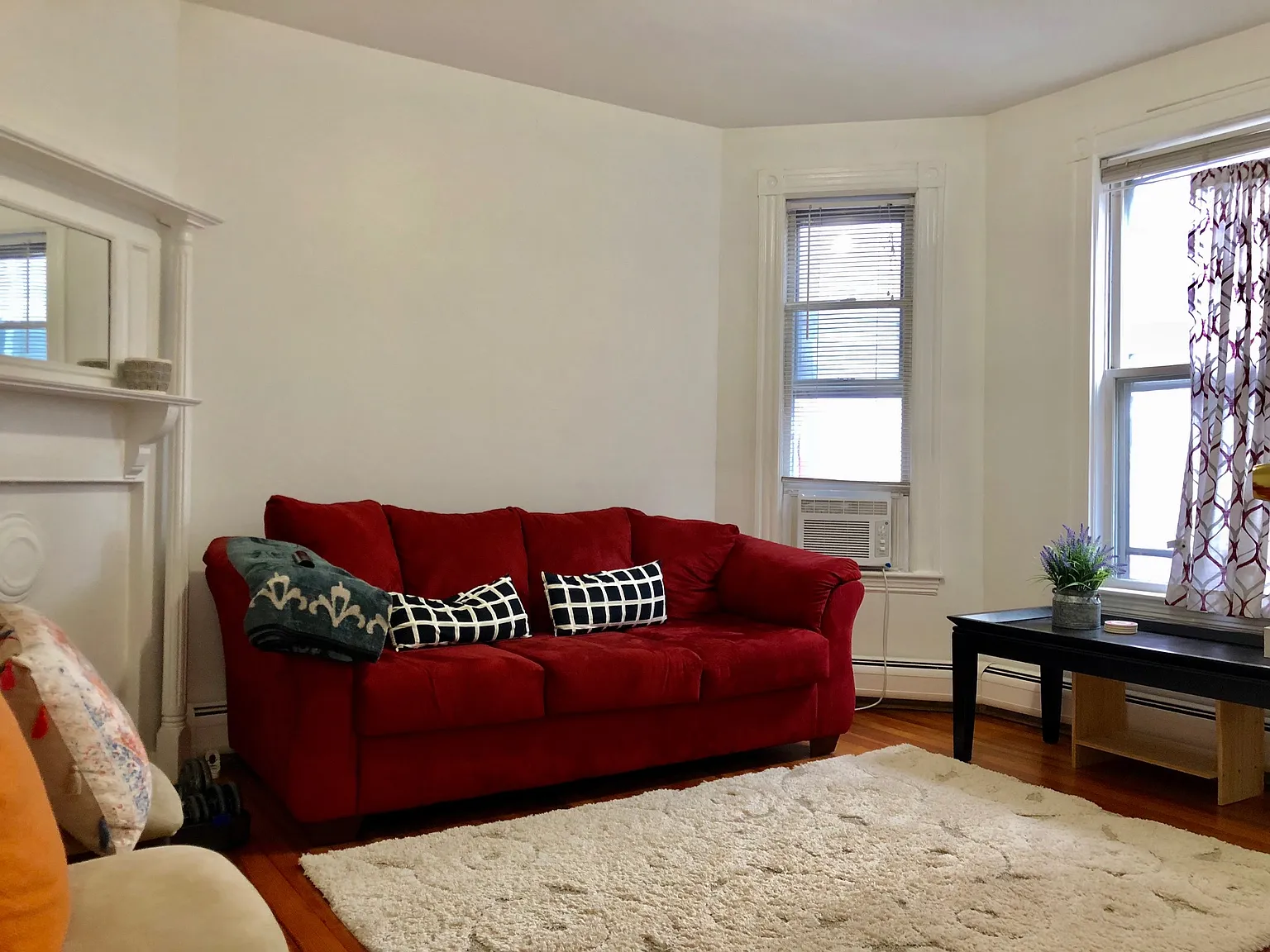 2 bed, 850 sqft, $3,400 — Photo 4