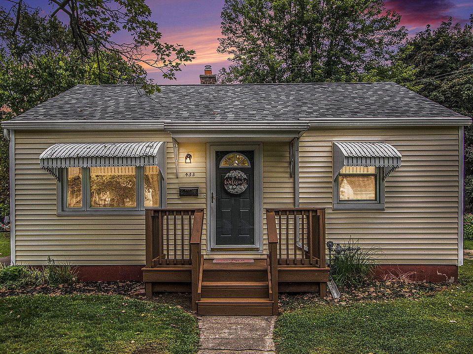 1st image of 433 Cornell Dr