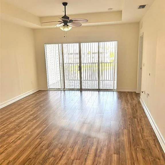 7804 Regal Heron Cir #304 — Photo 4