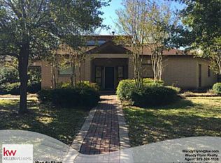 1308 Bayou Woods Dr, College Station, TX 77840