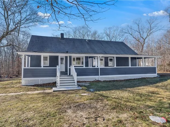 746 Town Farm Rd, Pascoag, RI 02859