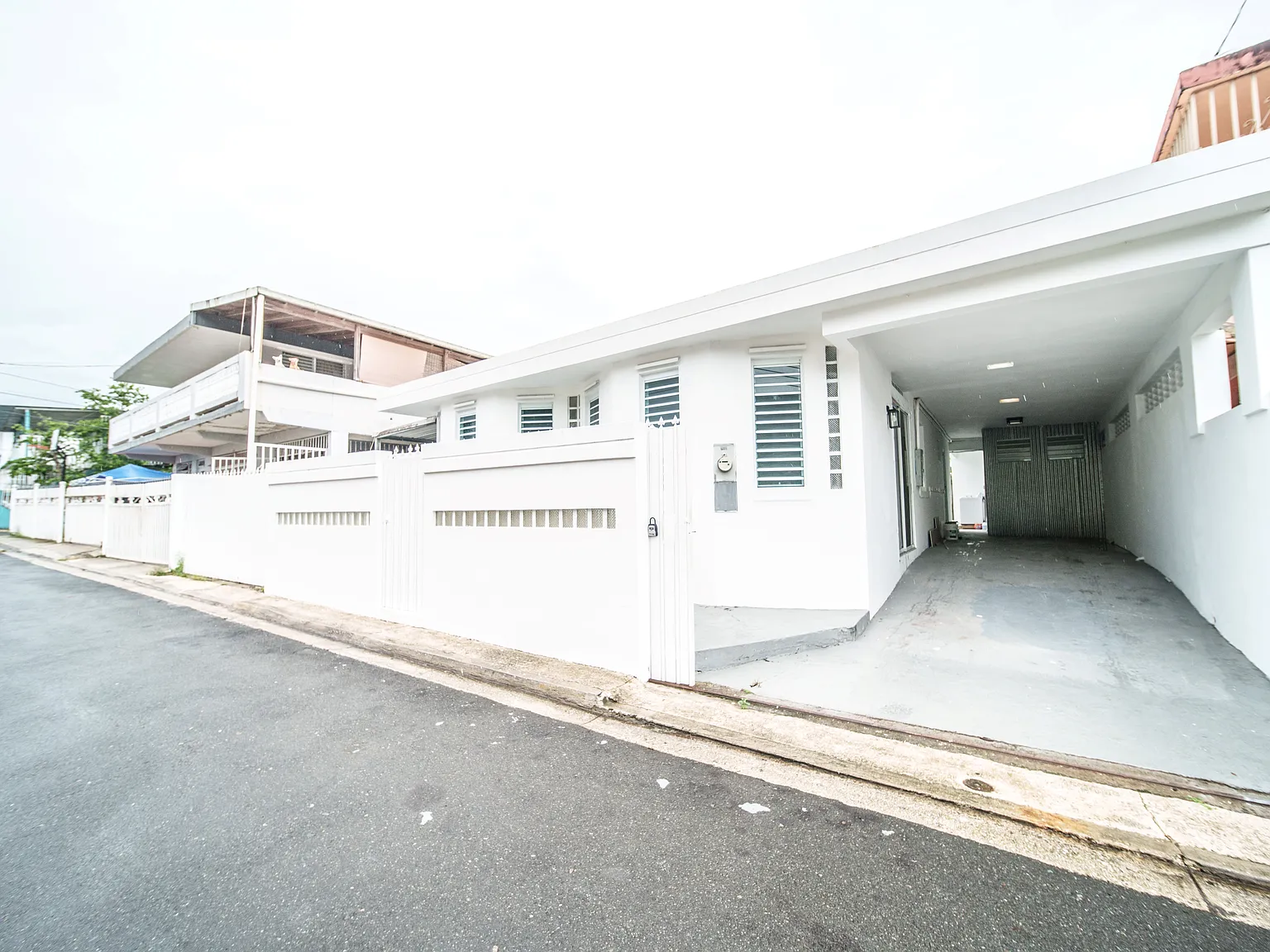 4 bed, 1400 sqft, $2,250 — Photo 1