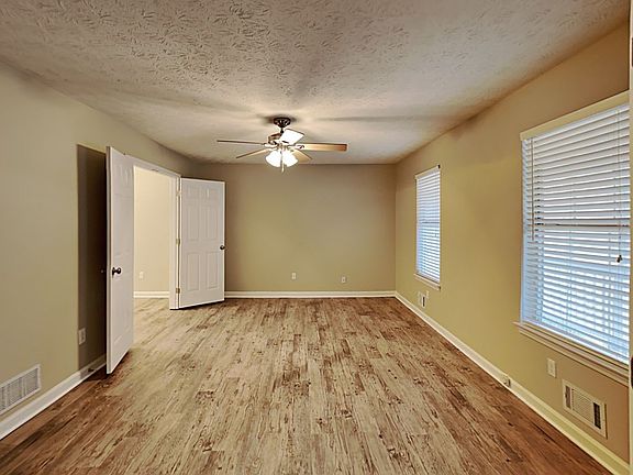 4th image of 659 Monticello Ln #3