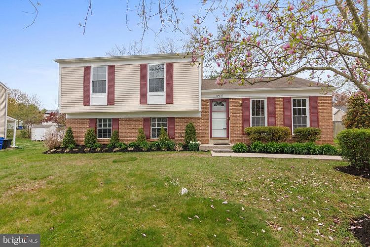 1st image of 15018 Newcomb Ln