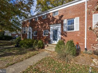 1635 Ripon Pl, Alexandria, VA 22302