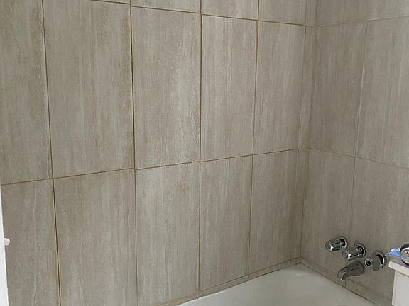 3rd image of 414 E 5th St #2