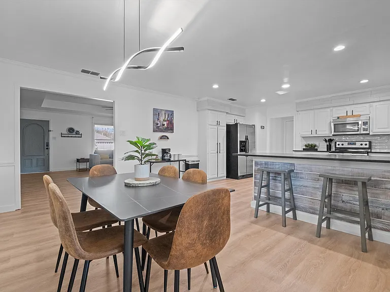 10801 Harvestwood Dr — Photo 10