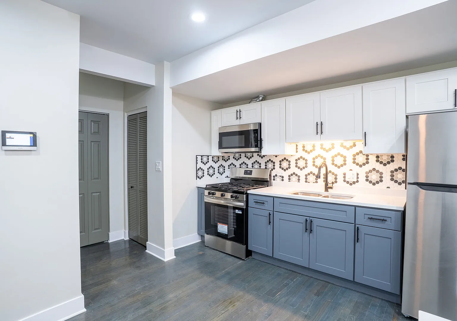 2 bed, 1150 sqft, $2,200 — Photo 4