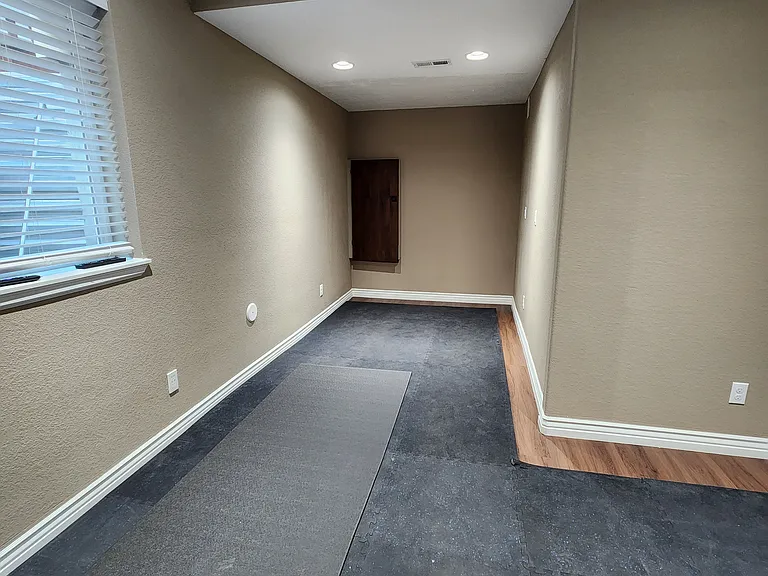 8314 Grasslands Way — Photo 55