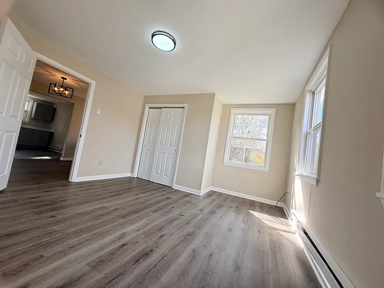 3-5-7 Maple St #7 — Photo 17