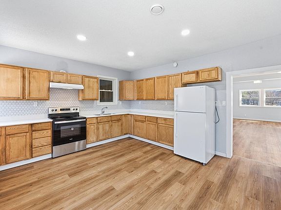 4th image of 2804 Pillsbury Ave S