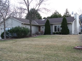 8007 S 66th St, Franklin, WI 53132