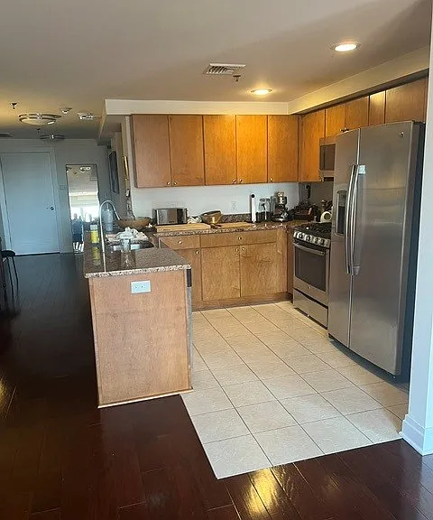 102 York St #8 — Photo 4