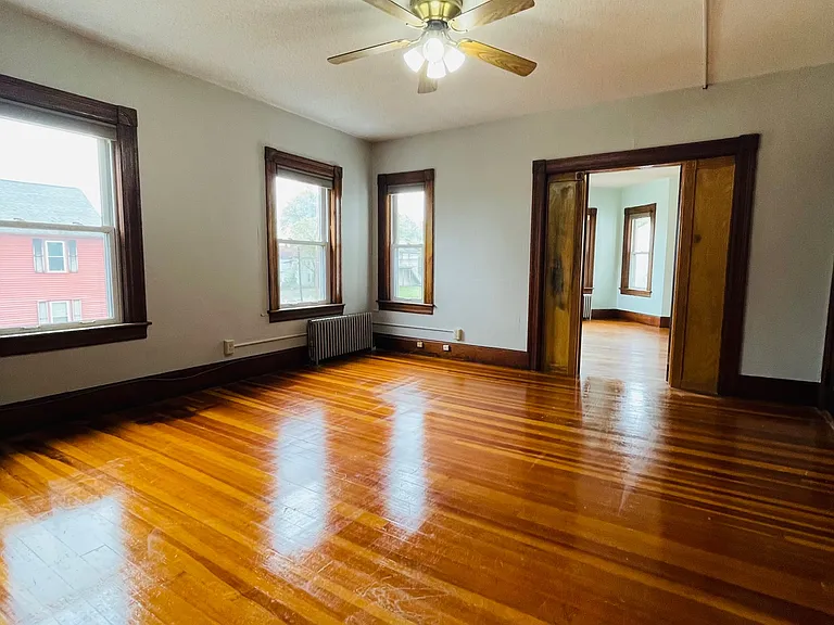 148 Russell St #2 — Photo 7