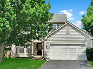 792 Suncrest Dr, Aurora, IL 60506