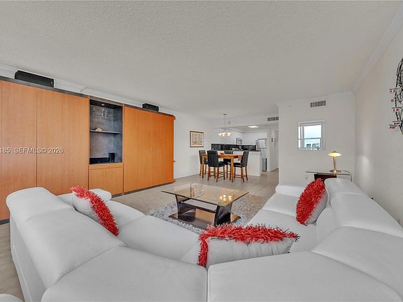 5th image of 2501 S Ocean Dr -727
