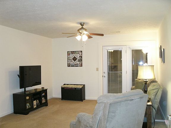 4th image of 10272 Crossbow Ct