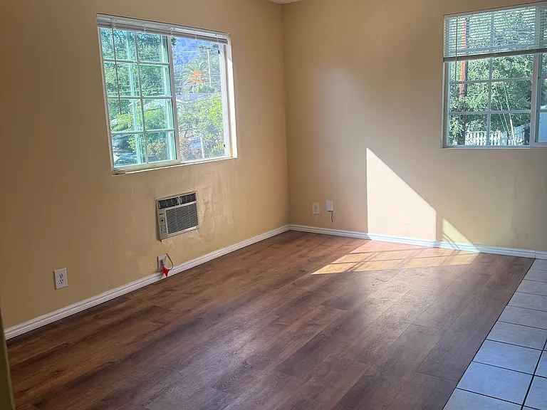 2608 Manhattan Ave #A — Photo 11
