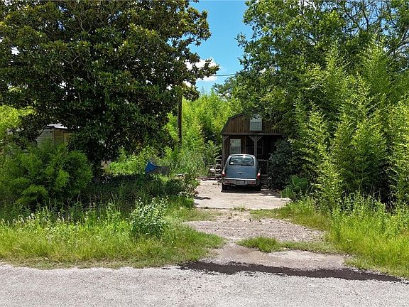 5th image of 340 Cypress Valley Rd
