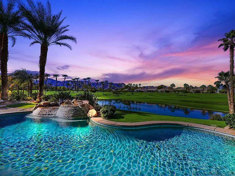 51075 Marbella Ct — Photo 41