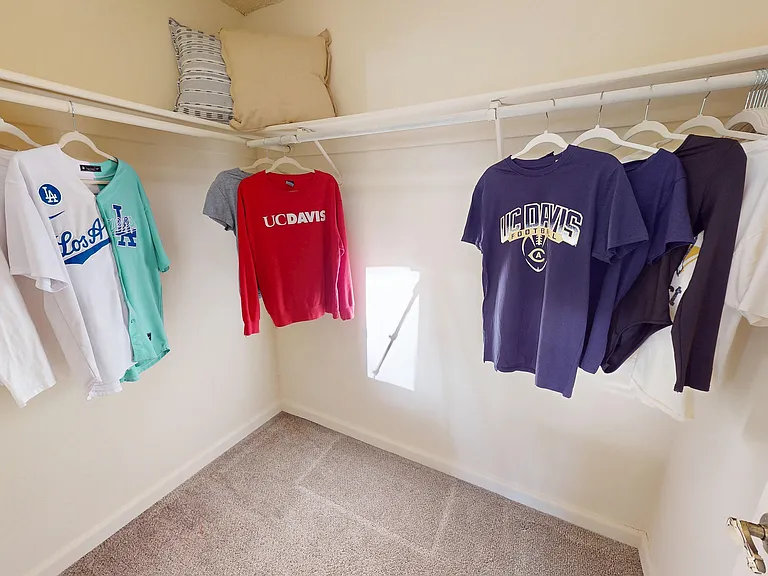 Walk in Closet Walk in Closet