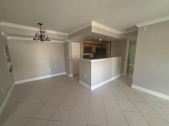 5th image of 3038 PARKWAY BOULEVARD #208