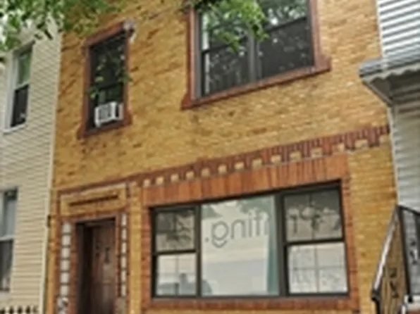273 N 6th St, Brooklyn, NY 11211