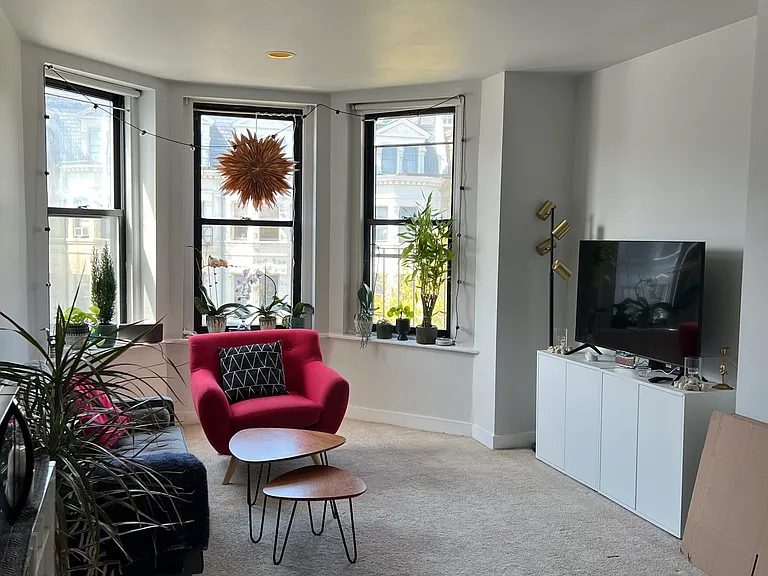 548 Columbus Ave #5 — Photo 4