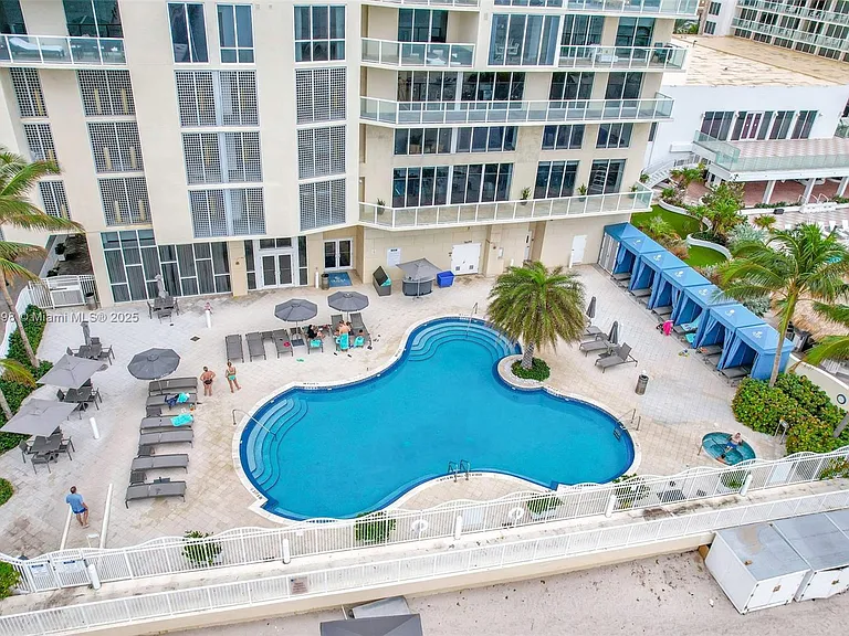 16699 Collins Ave #1103 — Photo 49