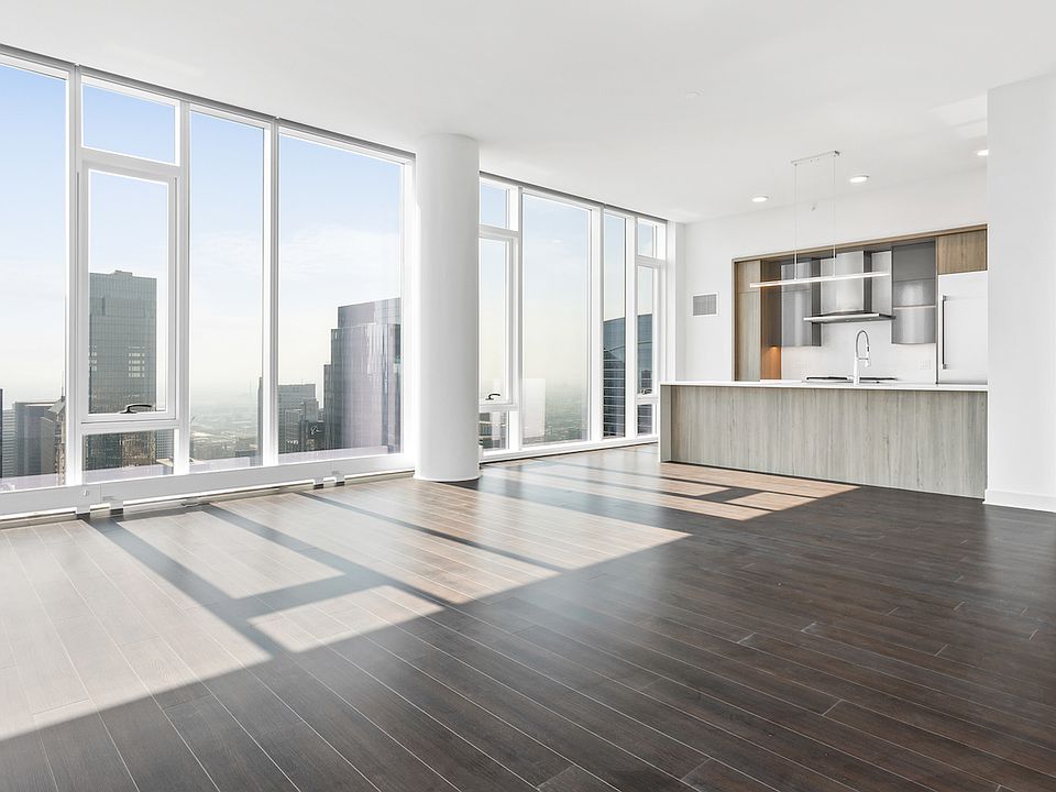 1st image of 341 W Kinzie St #5107