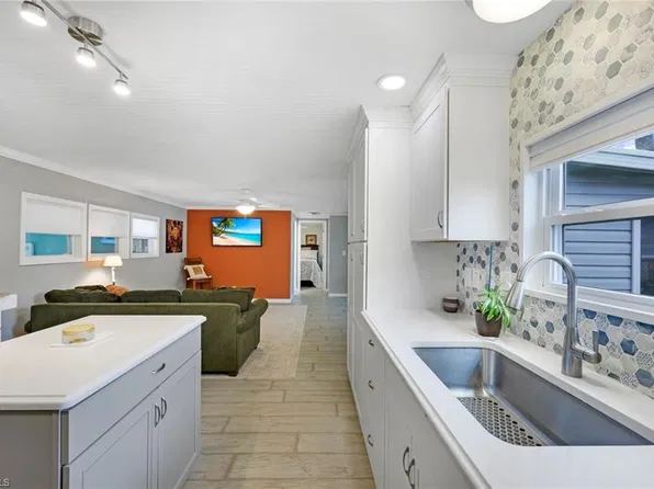 27365 Joann DR, BONITA SPRINGS, FL 34135