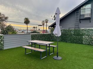 Walton Ave., Los Angeles, CA 90007