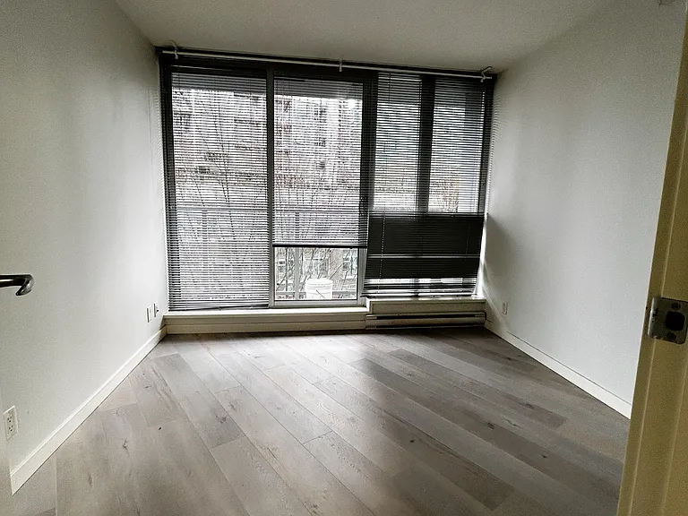 233 Robson St #507 — Photo 13