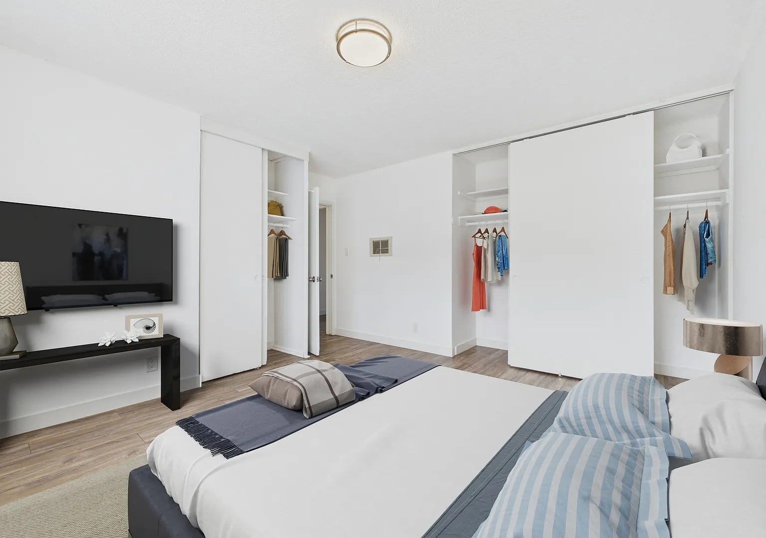 Hobart Continental Apartments — Photo 3