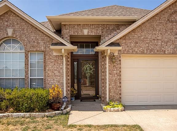4th image of 1024 Cottonbelt Dr