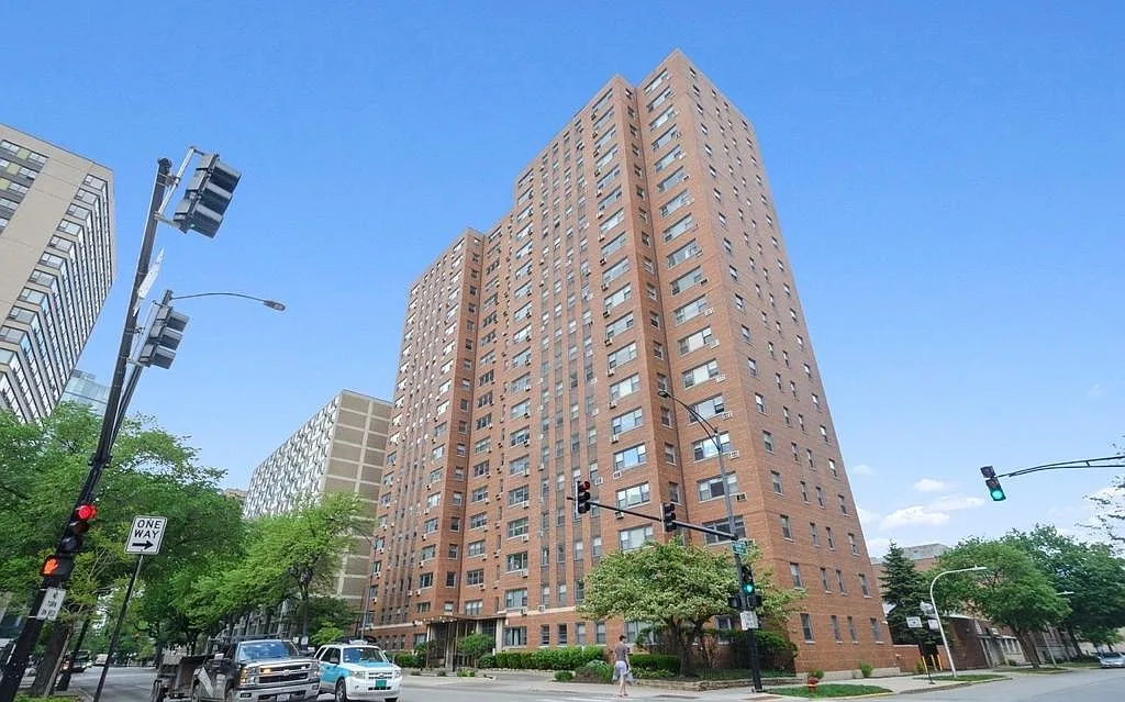 1 bed, 800 sqft, $2,000 — Photo 1