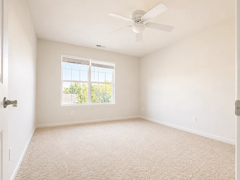 10902 Perry Pear Dr — Photo 13