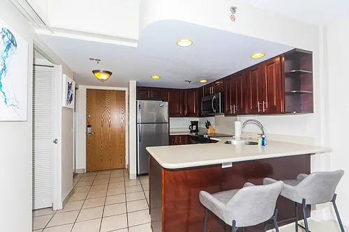 1777 Ala Moana Blvd #705 Photo 1