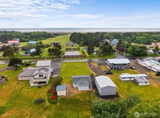 1642 State Route 105, Grayland, WA 98547