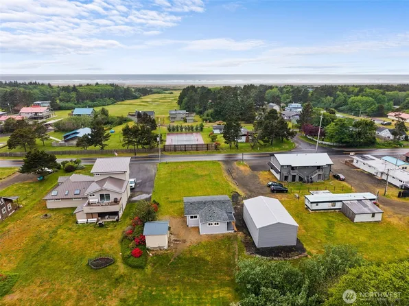 1642 State Route 105, Grayland, WA 98547