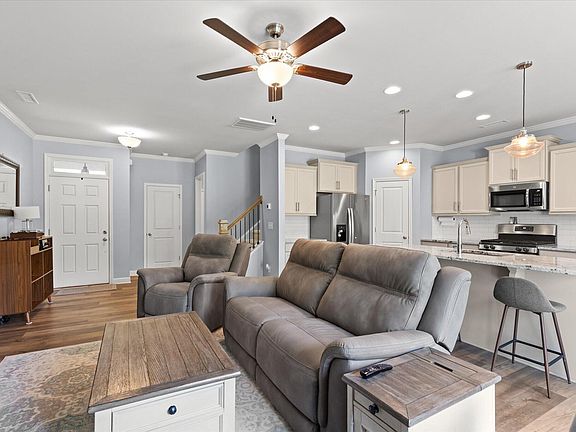 4th image of 519 Kenton Mill Ct