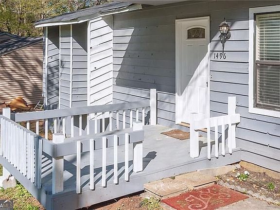3rd image of 1496 Meadowlark Dr