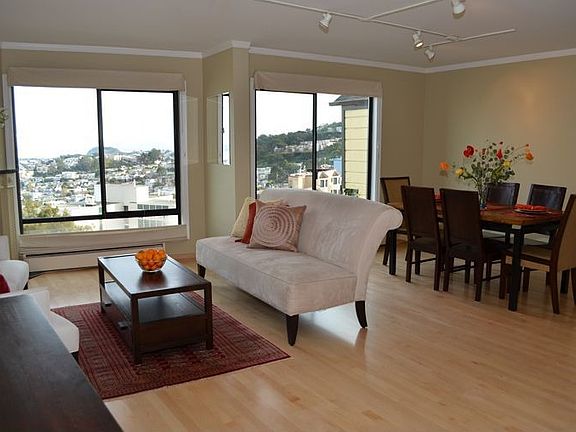 2nd image of 3840 Market St APT 4
