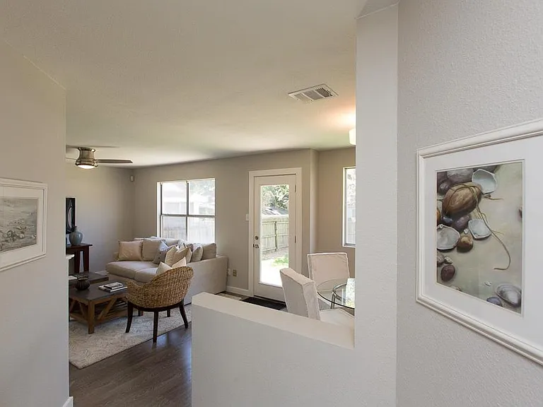 917 Minturn Ln — Photo 8
