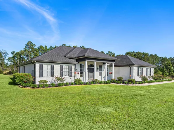 492 Club House Dr E, Freeport, FL 32439
