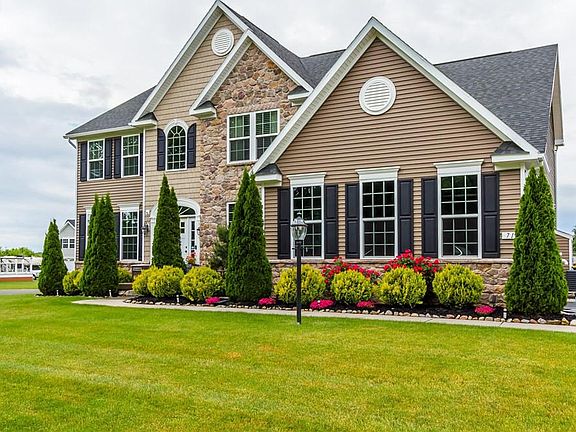 3rd image of 71 Kings Mill Ct